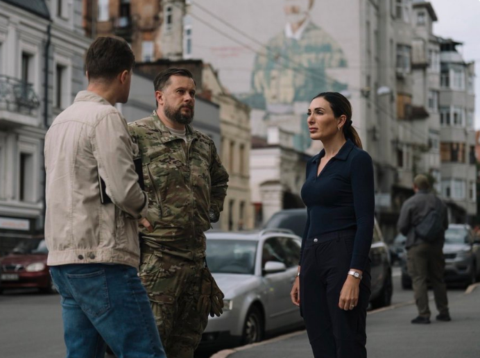 Блогерка Лора Лумер зустрілася в Харкові з генералом Андрієм Білецьким